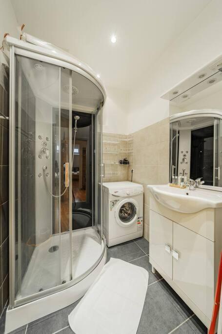 2 Bedroom Near Belvedere Castle Apartment Wien